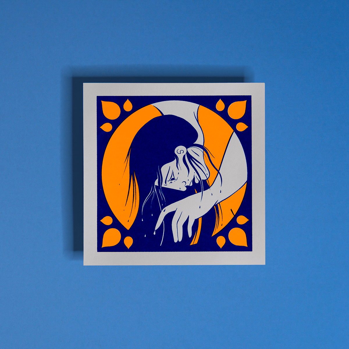 Sérigraphie deux passages orange et bleu, en 20x20cm représentant un portrait de femme, illustrée par Yollema.